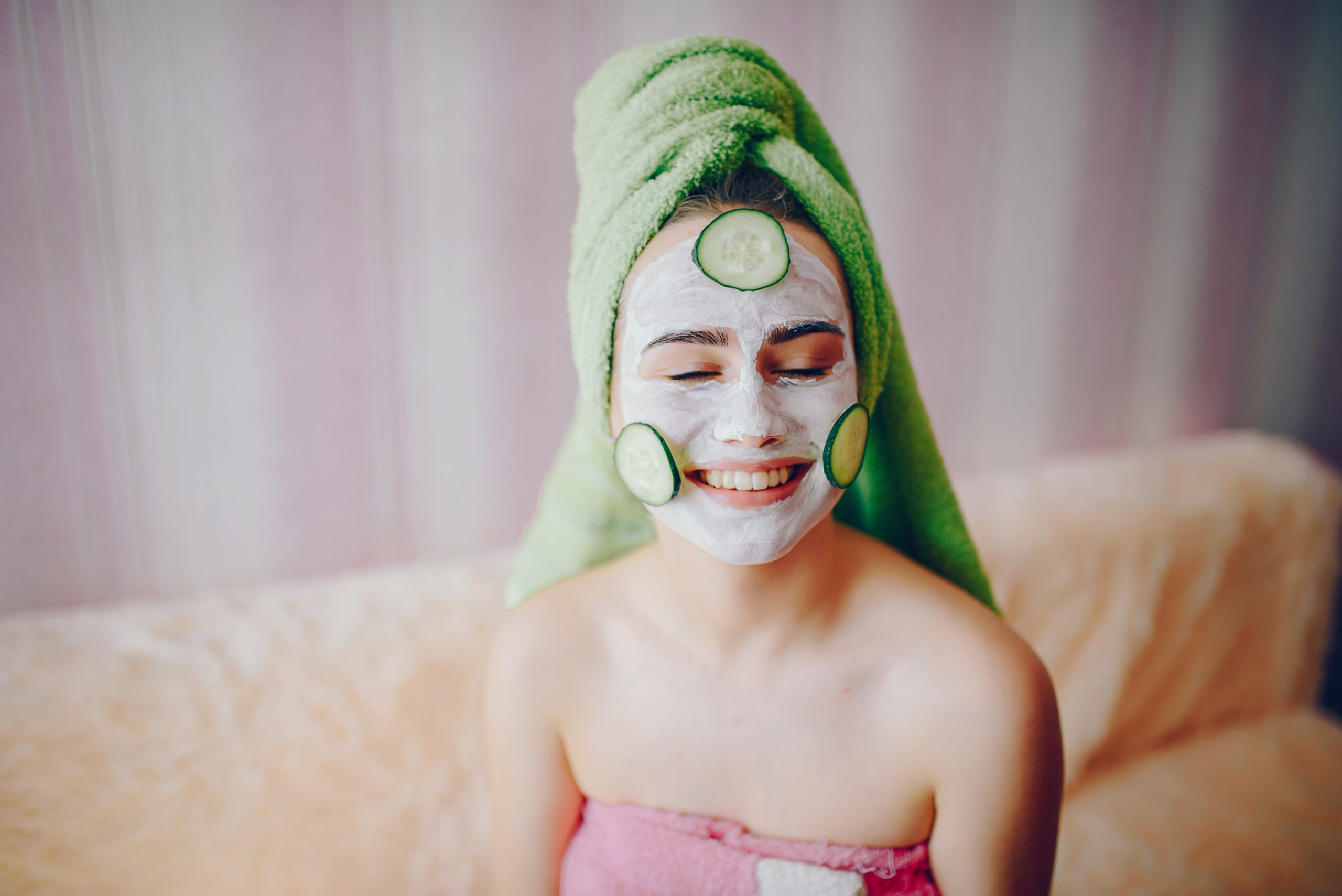 Máscaras Faciais: Qual Usar, Quando Usar e Como Transformar em um Ritual de Autocuidado
