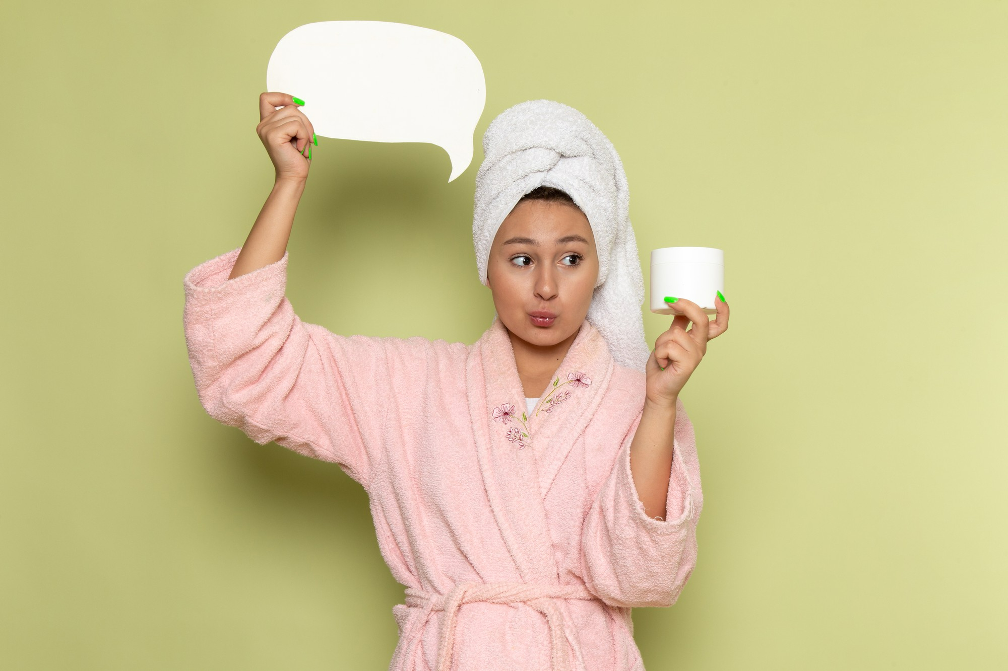 Os 13 Maiores Erros de Skincare que Você Precisa Parar de Cometer AGORA